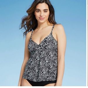 Kona Sol Black & White Printed Tankini Top